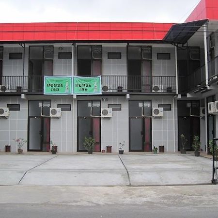 House 140 Otel Baturetno Dış mekan fotoğraf