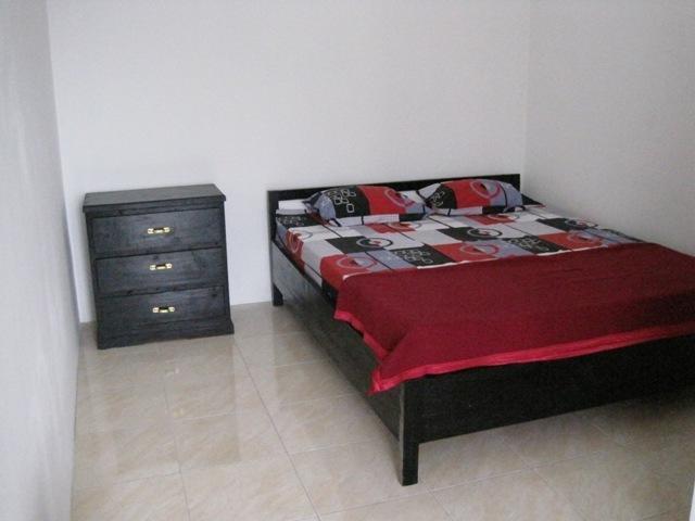 House 140 Otel Baturetno Oda fotoğraf